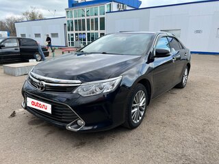 2015 Toyota Camry VII (XV50) Рестайлинг, чёрный, 1570000 рублей, вид 2