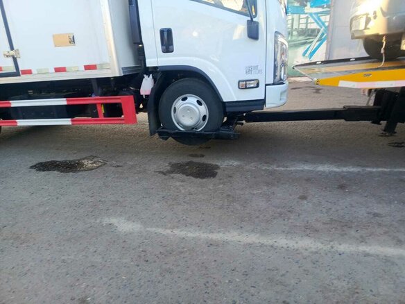 2024 Isuzu Elf (N-series), жёлтый, 7500000 рублей - вид 11