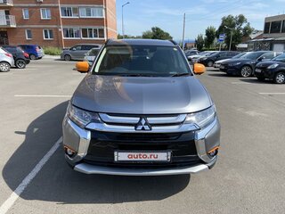 2017 Mitsubishi Outlander III Рестайлинг 2, серый, 1990000 рублей, вид 2