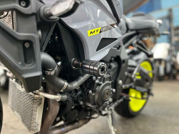 2017 Yamaha MT-10, серый, 1280000 рублей - вид 20