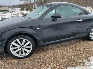 2002 Audi TT I (8N), чёрный, 650000 рублей, вид 2