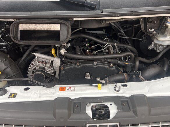 2012 Ford Transit, белый, 1100000 рублей - вид 9