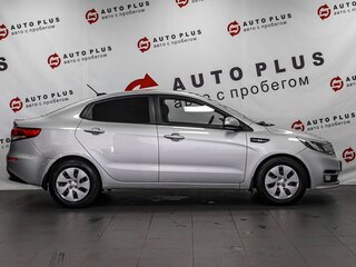 2017 Kia Rio III Рестайлинг, серебристый, 1099000 рублей, вид 5