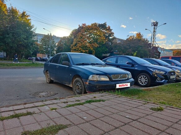 1999 Volvo S40 I Рестайлинг, синий, 140000 рублей - вид 4