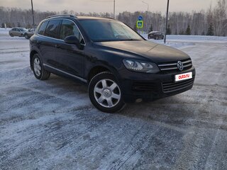 2012 Volkswagen Touareg II, чёрный, 1900000 рублей, вид 2
