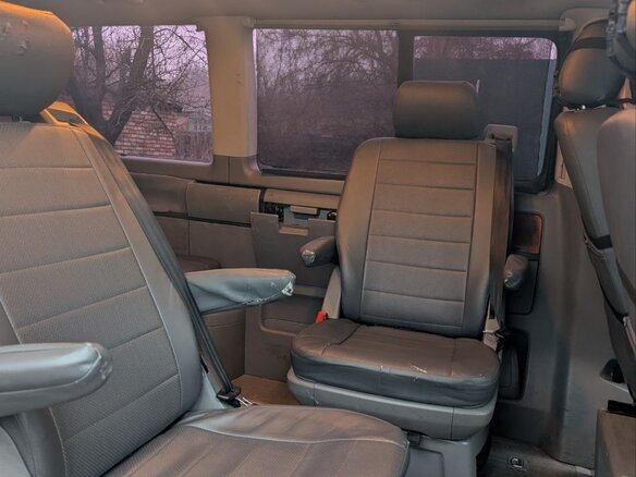 2005 Volkswagen Multivan T5, синий, 1500000 рублей - вид 14