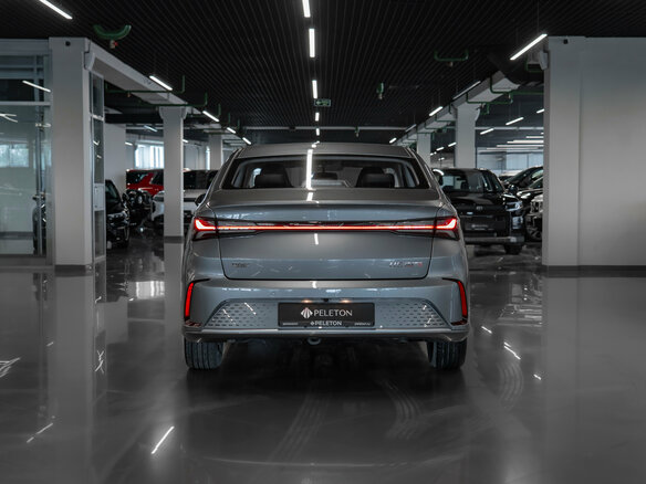 2025 BAIC U5 Plus, серый, 2040000 рублей - вид 5