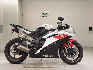 2009 Yamaha YZF-R6, белый, 700000 рублей, вид 1