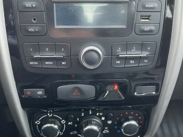 2014 Renault Duster I, коричневый, 950000 рублей - вид 5