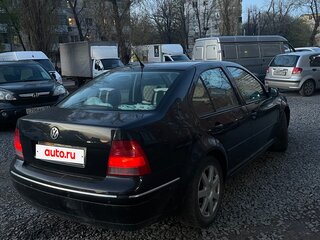 2004 Volkswagen Bora I, чёрный, 450000 рублей, вид 4