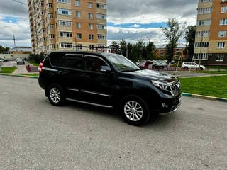 2013 Toyota Land Cruiser Prado 5-speed 150 Series Рестайлинг 1, серый, 3350000 рублей, вид 4