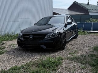 2013 Mercedes-Benz E-Класс AMG 63 AMG IV (W212, S212) Рестайлинг, чёрный, 4000000 рублей, вид 4