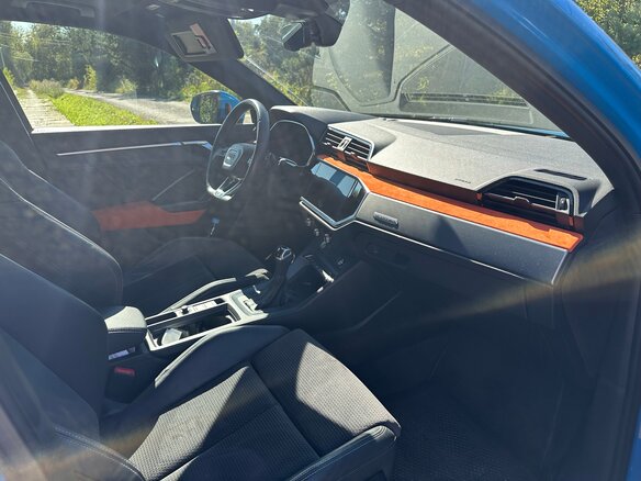 2018 Audi Q3 45 TFSI II (F3), синий, 3290000 рублей - вид 6