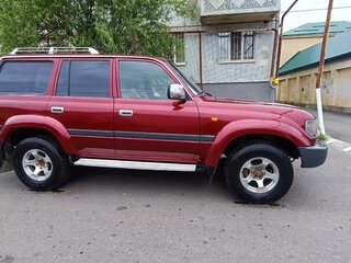 1997 Toyota Land Cruiser 80 Series Рестайлинг, красный, 1300000 рублей, вид 3