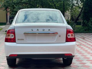 2018 Lada (ВАЗ) Priora I Рестайлинг, белый, 3200000 рублей, вид 3