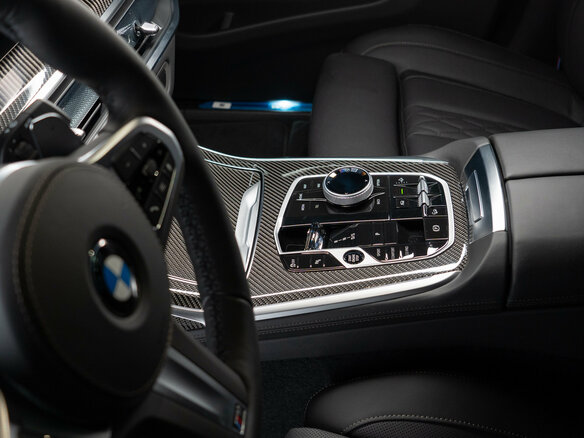 2026 BMW X7 40i I (G07) Рестайлинг, серый, 18490000 рублей - вид 17