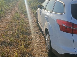 2017 Ford Focus III Рестайлинг, белый, 1100000 рублей, вид 4