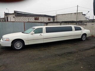 2003 Lincoln Town Car III Рестайлинг, белый, 1000000 рублей, вид 5