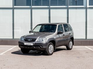 2018 Chevrolet Niva I Рестайлинг, коричневый, 700000 рублей, вид 1