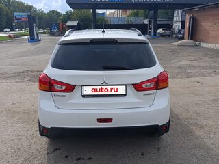 2012 Mitsubishi ASX I Рестайлинг, белый, 1380000 рублей, вид 2