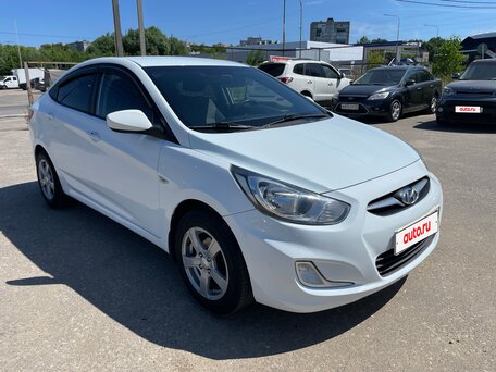 2012 Hyundai Solaris I, белый, 549000 рублей, вид 1