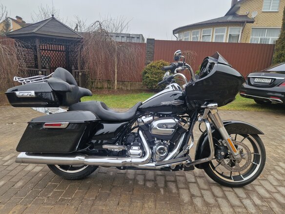 2021 Harley-Davidson Road Glide, чёрный, 1430000 рублей
