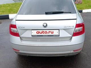 2019 Skoda Octavia III (A7) Рестайлинг, серебристый, 1780000 рублей, вид 3