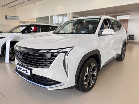 2026 Geely Atlas II, белый, 4119990 рублей, вид 2