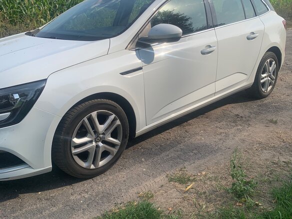 2018 Renault Megane IV, белый, 1050741 рублей - вид 3