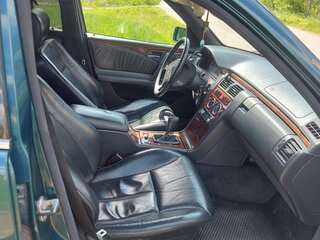 1996 Mercedes-Benz E-Класс 200 II (W210, S210), зелёный, 270000 рублей, вид 3