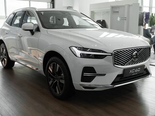 2025 Volvo XC60 II Рестайлинг 2, белый, 6348850 рублей, вид 2