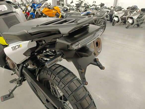 2023 Husqvarna Norden 901, серый, 1490000 рублей - вид 16