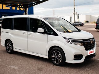 2018 Honda Stepwgn Spada V Рестайлинг, белый, 2799999 рублей, вид 1