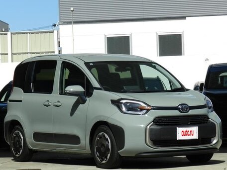 Toyota Sienta III