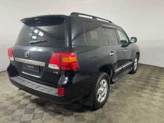 2015 Toyota Land Cruiser 200 Series Рестайлинг 1, чёрный, 5100000 рублей, вид 2