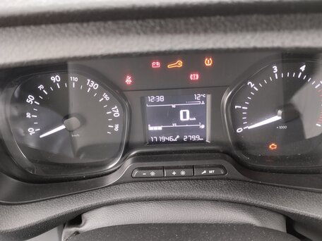 2021 Peugeot Expert, белый, 2200000 рублей, вид 2