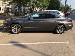 2020 Hyundai Sonata VIII (DN8), серый, 2350000 рублей, вид 3