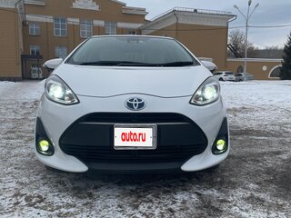 2018 Toyota Aqua I Рестайлинг 2, белый, 1270000 рублей, вид 3