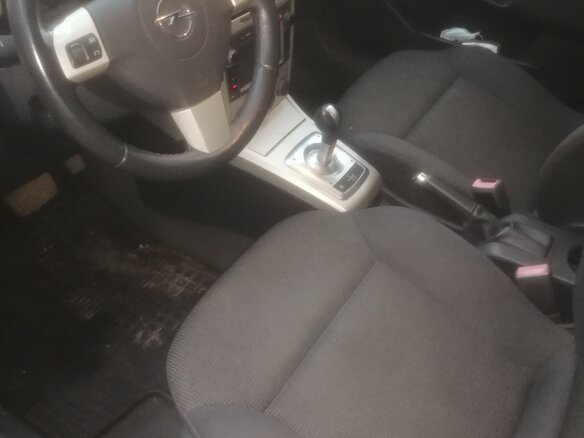 2008 Opel Astra H Рестайлинг, чёрный, 475000 рублей - вид 2