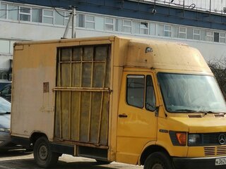 1995 Mercedes-Benz T1, жёлтый, 400000 рублей, вид 2