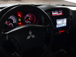 2015 Mitsubishi Pajero IV Рестайлинг 2, белый, 3450004 рублей, вид 5