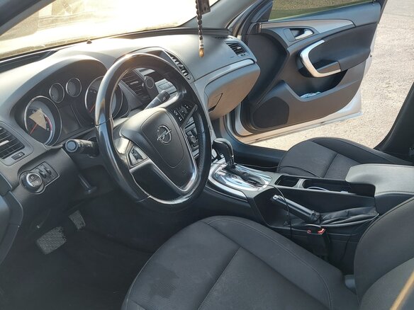 2012 Opel Insignia I, серебристый, 1000000 рублей - вид 9