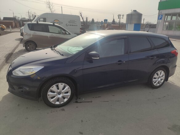 2013 Ford Focus III, синий, 930000 рублей - вид 2