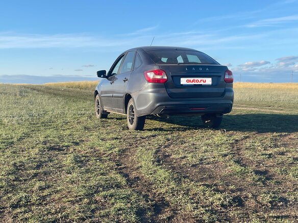 2021 Lada (ВАЗ) Granta I Рестайлинг, серый, 599000 рублей - вид 3