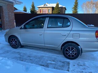 2005 Toyota Platz, серый, 650000 рублей, вид 5