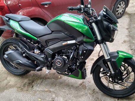 2021 Bajaj Dominar 400, зелёный, 360000 рублей, вид 1