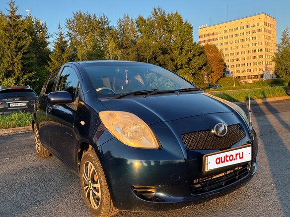 2005 Toyota Vitz II (XP90), синий, 500000 рублей - вид 2