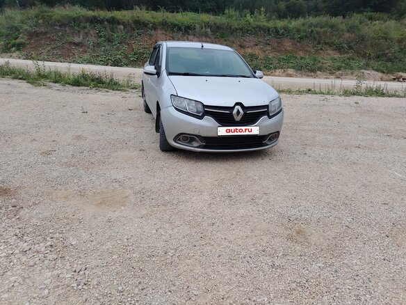 2014 Renault Logan II, серебристый, 520000 рублей - вид 1