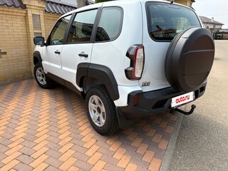 2024 Lada (ВАЗ) Niva Travel I, белый, 1000000 рублей, вид 5