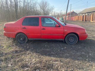 1997 Volkswagen Vento, красный, 210000 рублей, вид 2